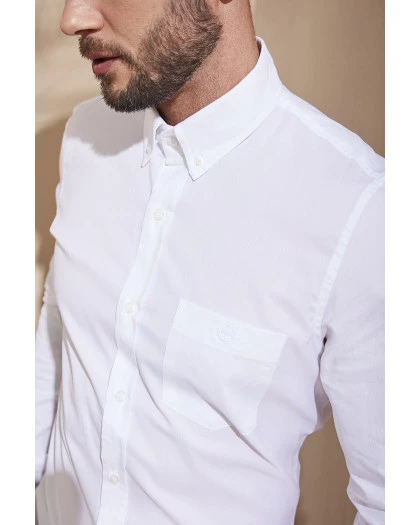 Camisa Masculina Regular Fit em Algodão Premium Lisa